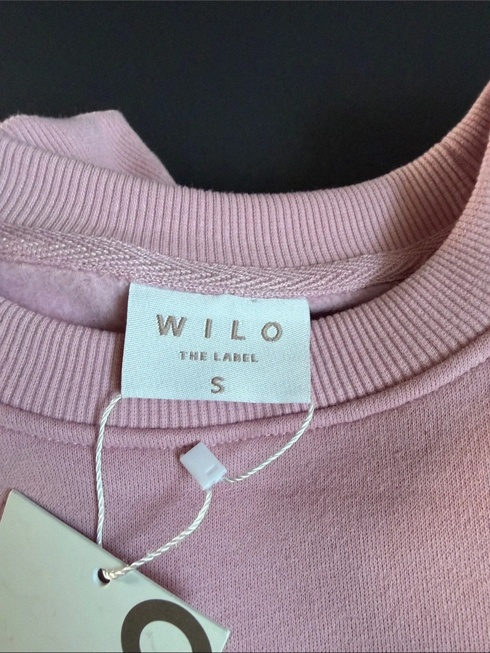 NWT Viral WILO The Label BlushPink
Probably at Pilates Sweatshirt and Shorts Set - Picture 4 of 8